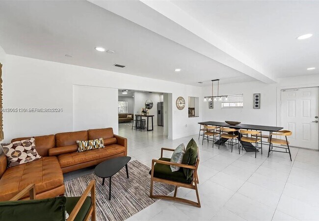 Building Photo - 2219 N 35th Ave