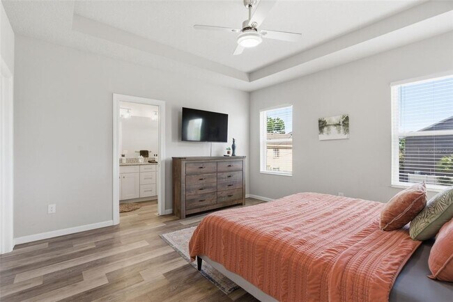 Building Photo - 3902 W Everett Ave