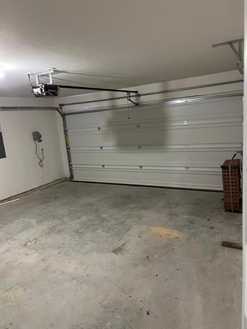 Building Photo - 2936 Lawson Dr