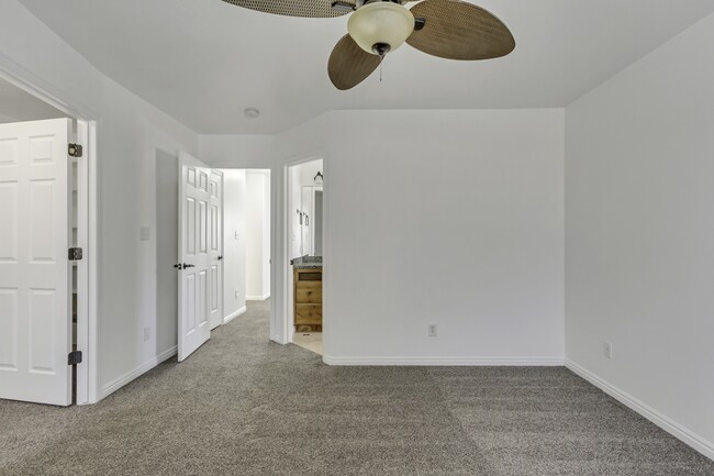 Building Photo - 816 N 175 E