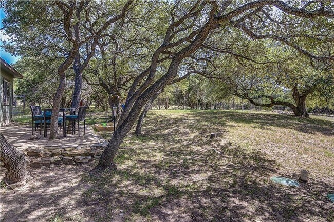 Building Photo - 17106 Oak Cliff Cir