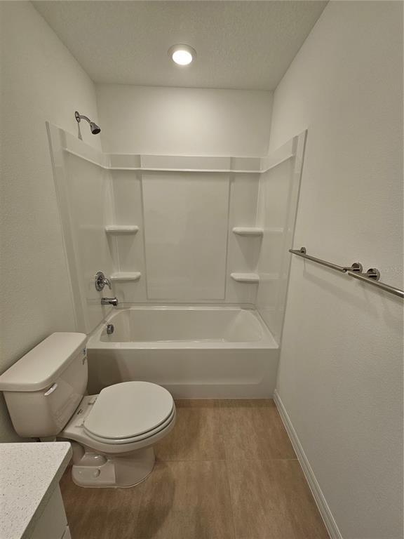 Building Photo - 15060 Cuzcorro Ct