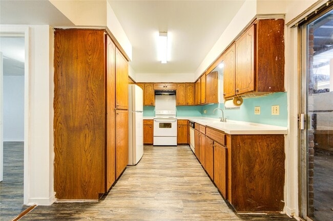 Building Photo - 6723 Tarnef Dr