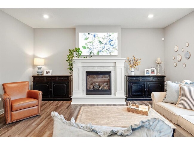 Building Photo - 4 Bed 3 Bath Dreamhouse in Eagan