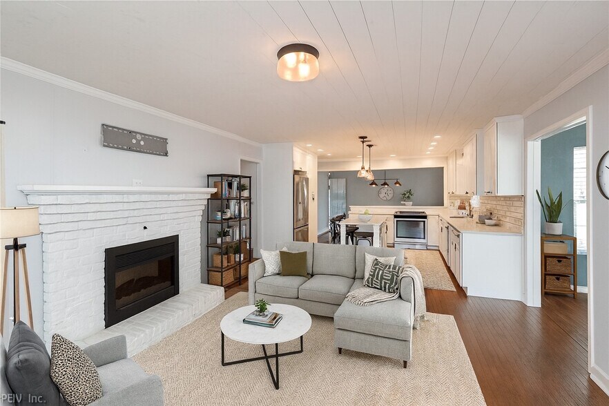 Building Photo - 4640 Miles Standish Rd