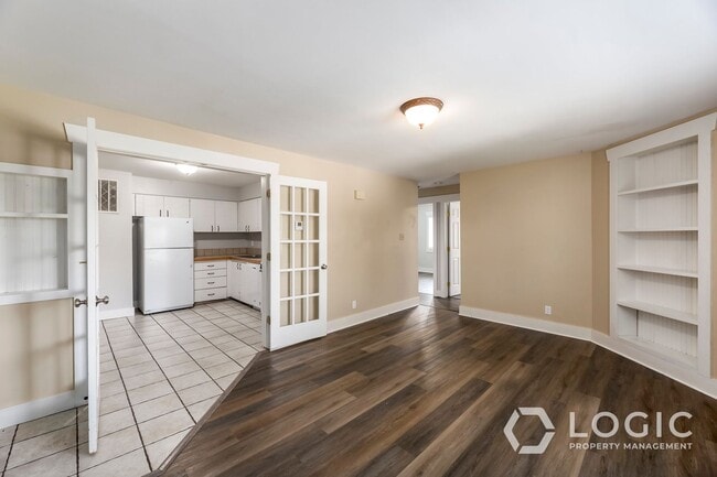 Building Photo - 240 E 400 N