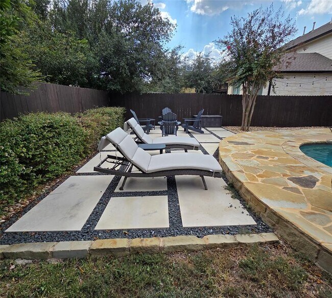 Building Photo - 8213 Endeavor Cir