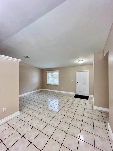 Building Photo - 9140 SW 169th Terrace