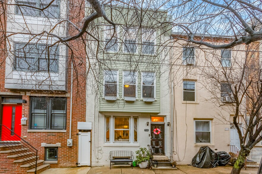 Building Photo - 715 Ellsworth St