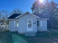 Building Photo - 906 Johnson St