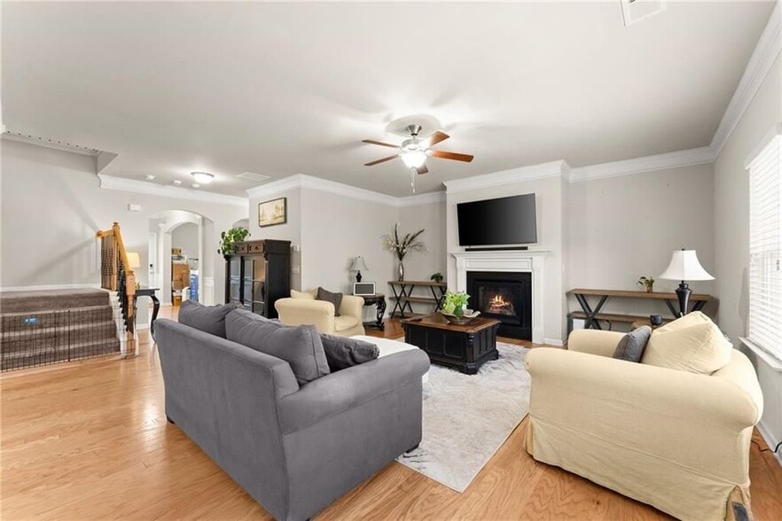 Building Photo - 128 Orange Cir