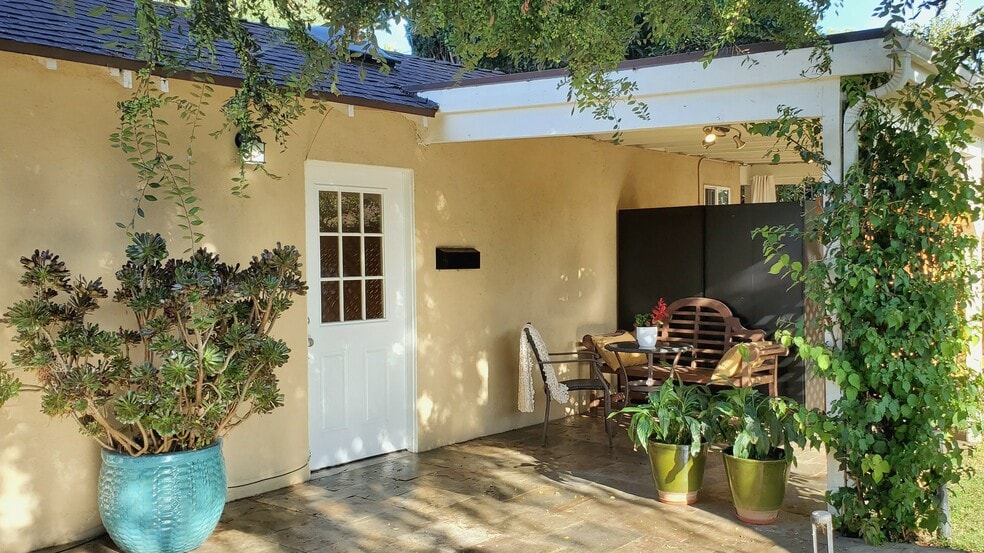 Building Photo - 3222 Ingledale Ter