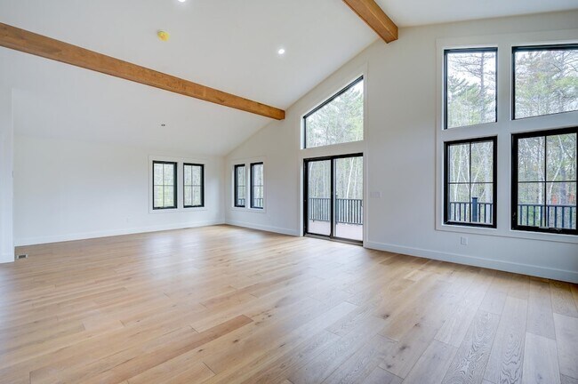 Building Photo - 19 Hidden Glade Dr