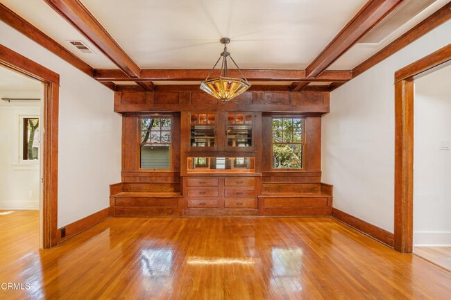 Building Photo - 847 S Los Robles Ave