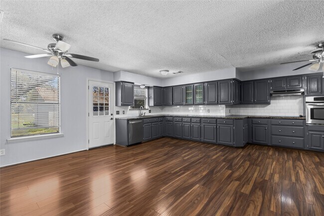 Building Photo - 1809 Westway Ave