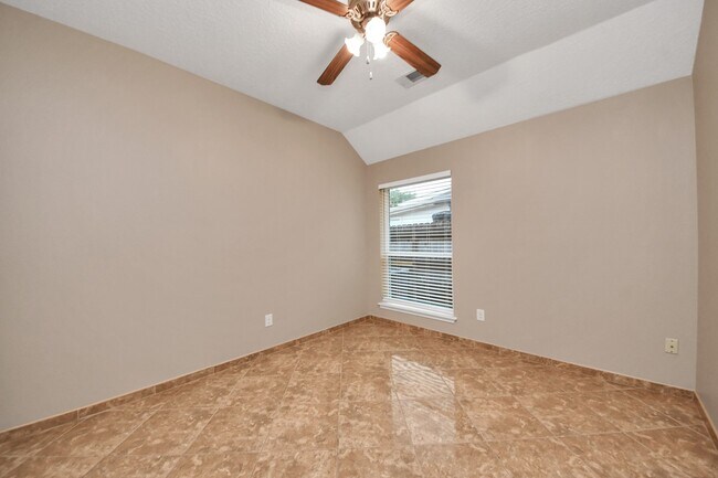 Building Photo - 3003 Silver Spur Dr