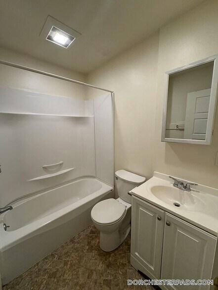 Building Photo - 20 Fairmount St
