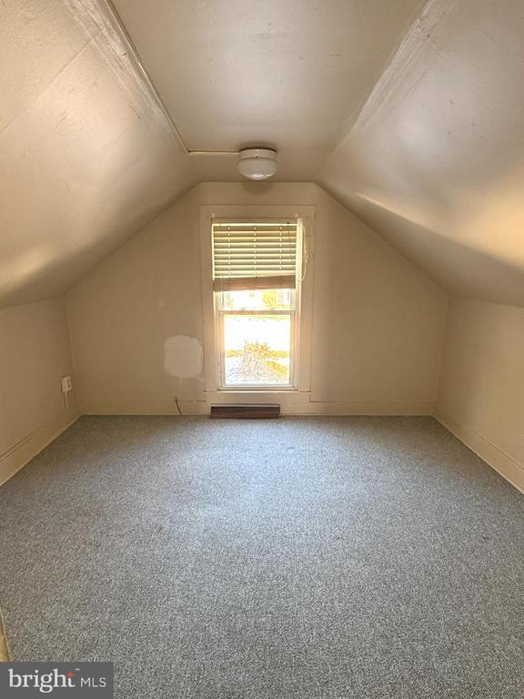 Building Photo - 19 Oakland Ave