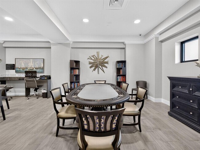 Building Photo - 2501 S Ocean Dr