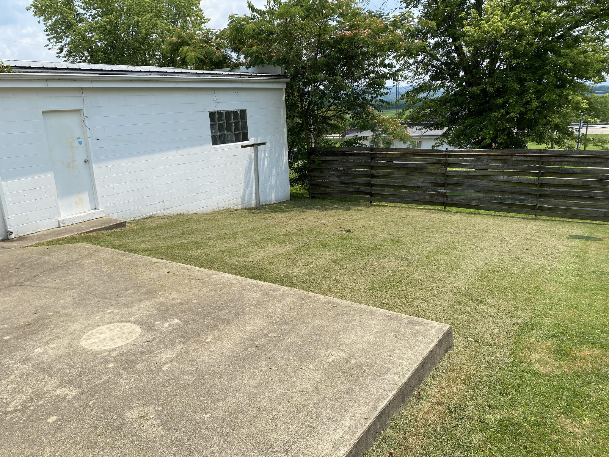 Backyard - 1558 2nd St