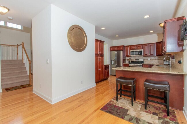 Building Photo - 106 Balsam Way