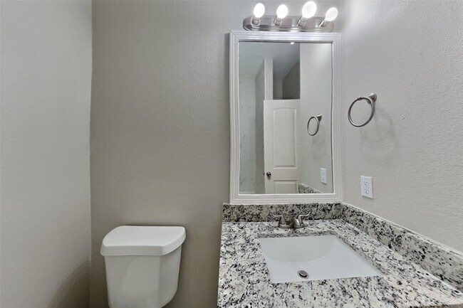 Building Photo - 22575 Valley Canyon