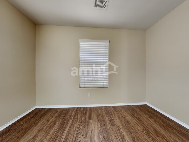 Building Photo - 9875 Travis Lake Ct
