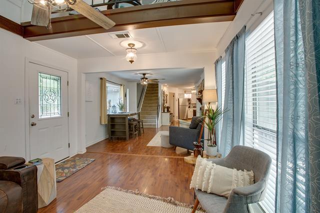 Building Photo - 137 Oak Haven Dr