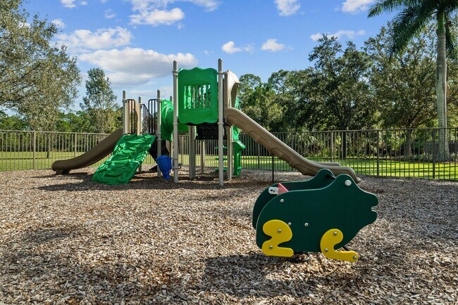 Building Photo - 4/3/2 Copperleaf POOL home in Palm City!!