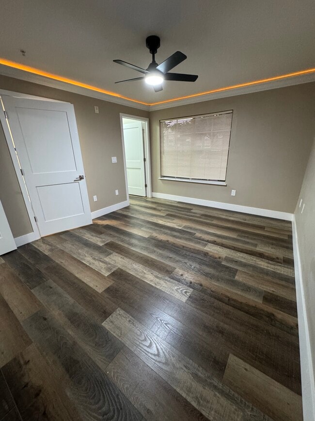 Building Photo - 1919 Summer Club Dr