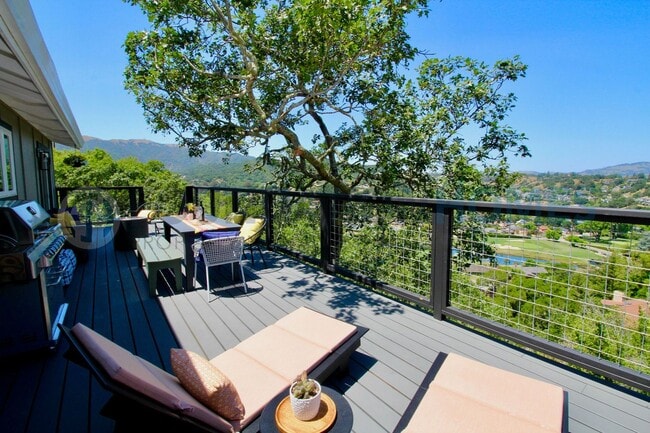 Building Photo - Fully Furnished 5BD/2.5BA Hillside View Home-FOUNDATION