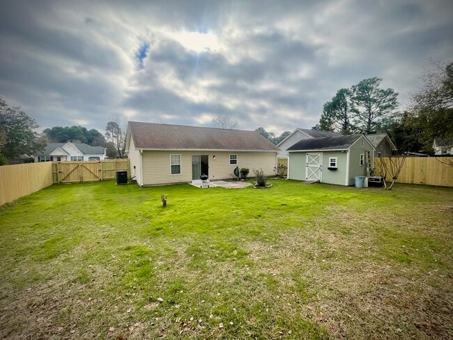 Building Photo - 1005 Gordon Woods Rd