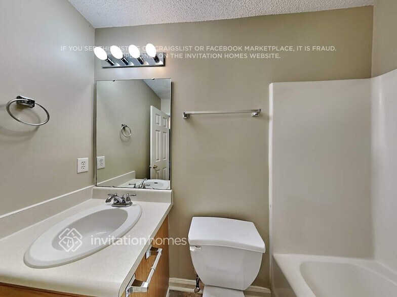 Building Photo - 3029 Bracey Pl
