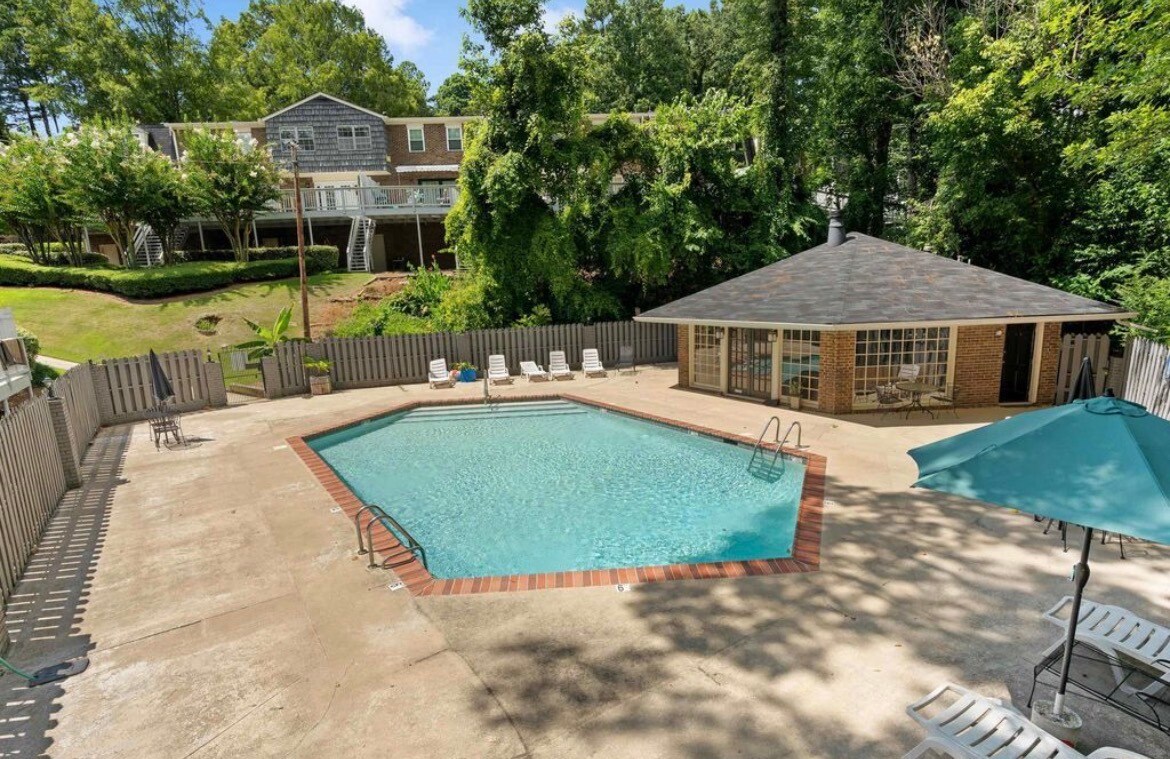 Building Photo - 851 Vestavia Villa Ct