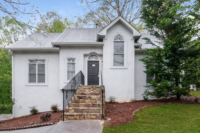 Building Photo - 3539 Pine Grove Dr
