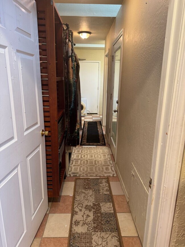 Building Photo - 29866 Carol Ave