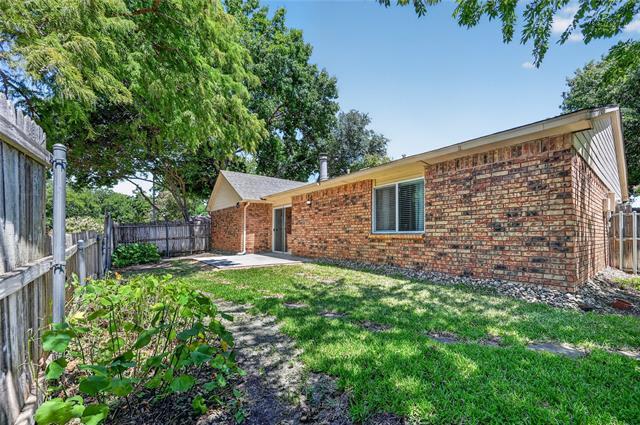 Building Photo - 407 Woodhurst Dr