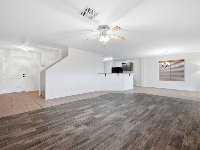 Building Photo - 6790 S Parliament Dr