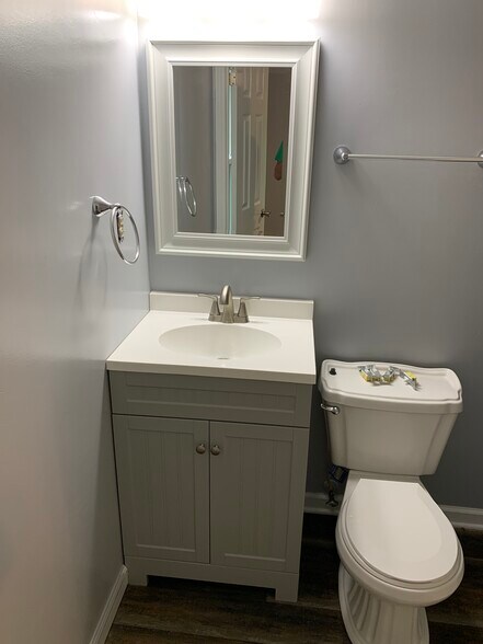 Building Photo - 601 Pembrook Pl