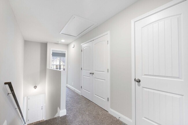 Building Photo - Pro Park Villages # 105