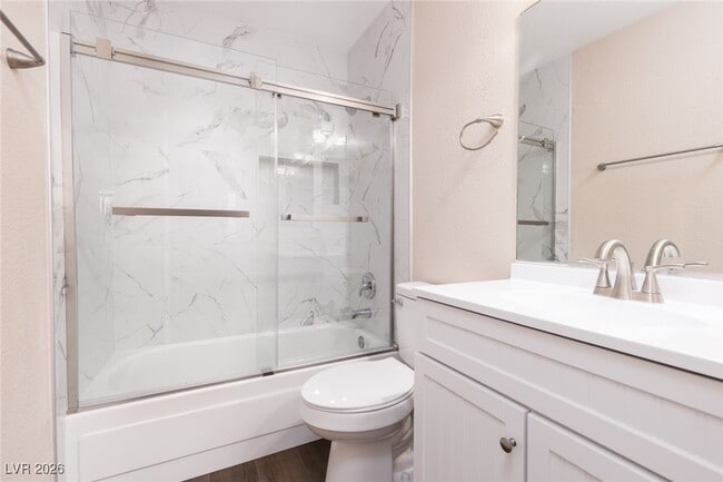 Building Photo - 6205 Bellota Dr