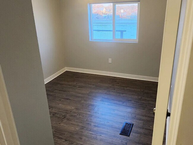 Building Photo - 8517 Co Rd