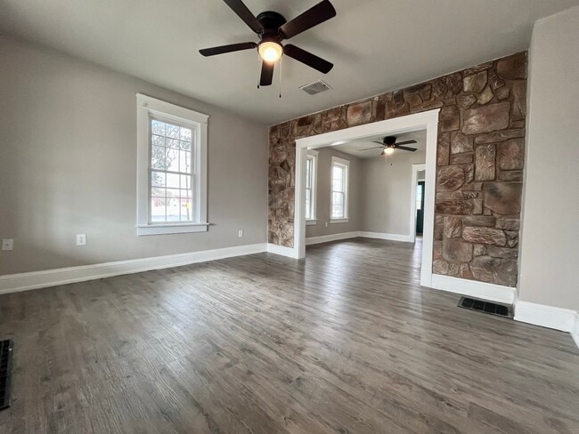 Living Room - 729 3rd St