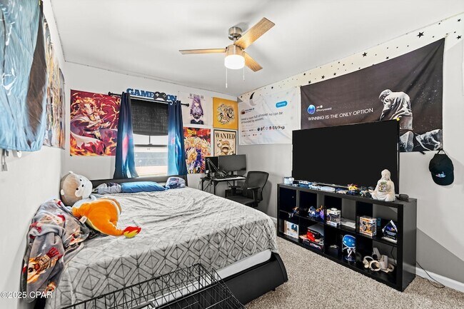 Building Photo - 326 Raven Ln