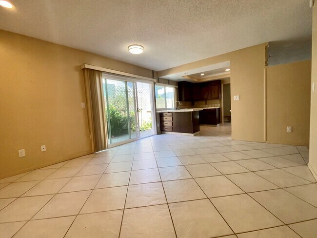 Building Photo - 11348 Barbi Ln
