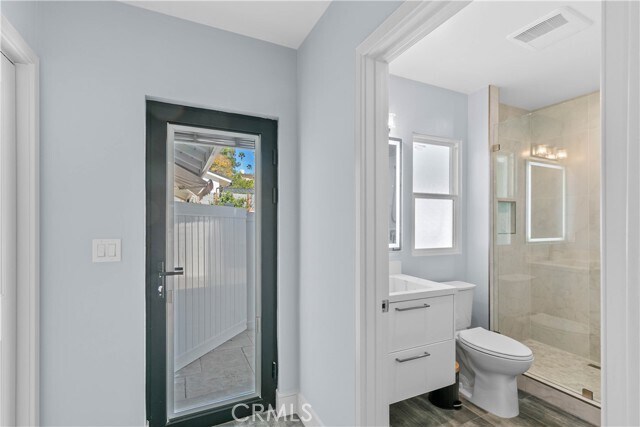 Building Photo - 11568 Newcastle Ave