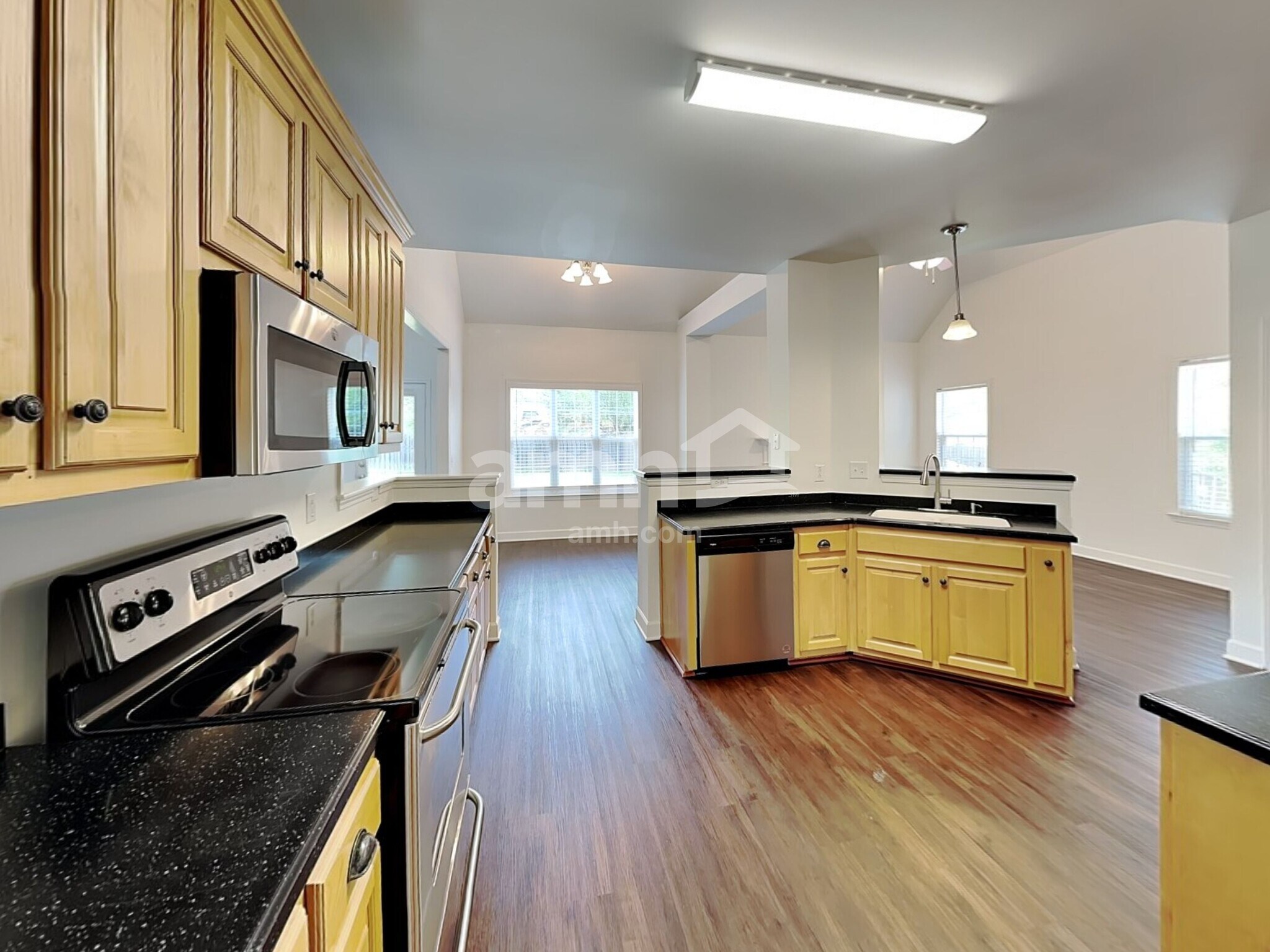 Building Photo - 2043 Keene Cir