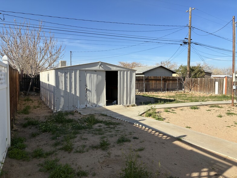 Building Photo - 19190 Hinton St