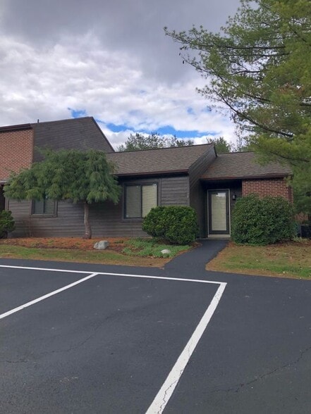 Primary Photo - 2504 Village Rd