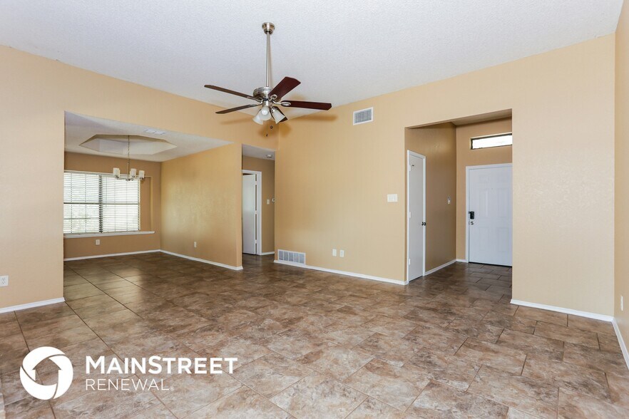 Building Photo - 1632 Hunting Green Dr